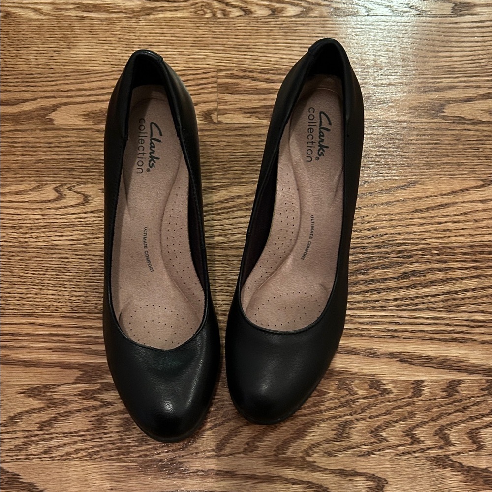Clarks Women's Black Leather heels